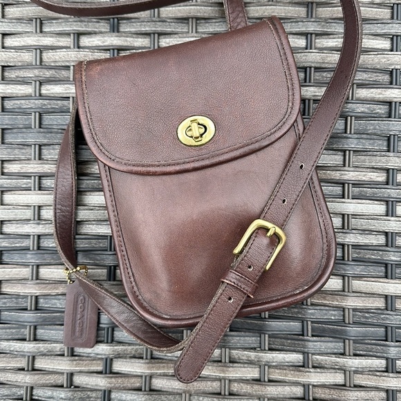 COACH Vintage Small Sidepack - Brown Leather/Brass - Picture 12 of 16